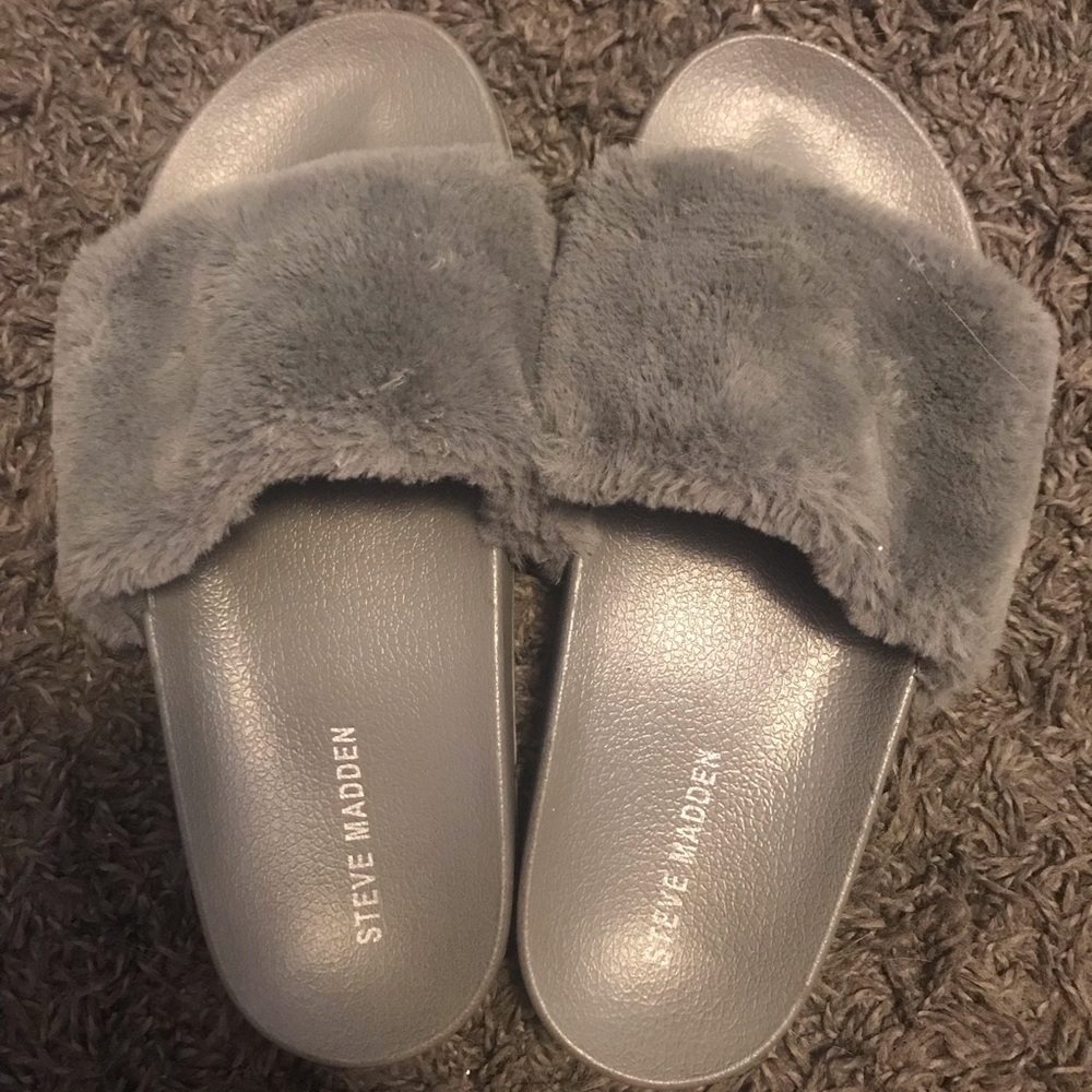 Steve Madden Slides